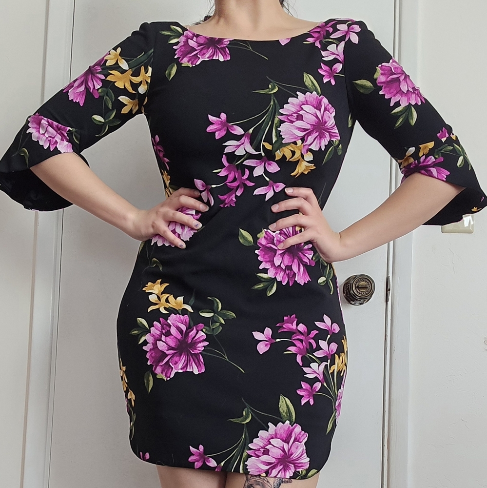Vince Camuto Floral Dress Sz 4